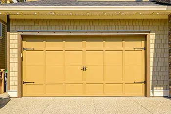 Global Garage Door Service Warwick, RI 401-337-5525 - custom-garage-doors-gdr-07m